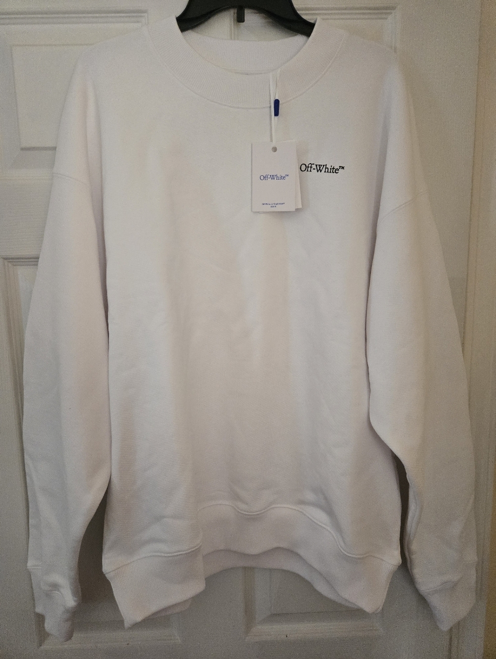 Off-White Tattoo Arrow Skate Crewneck Size L NWT Authentic Streetwear